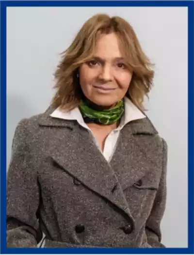 Agente: María Soledad Zapata Schazmann