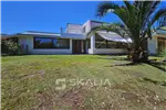  Venta o arriendo  Casas en Colina   Venta UF23.000 Arriendo UF75 